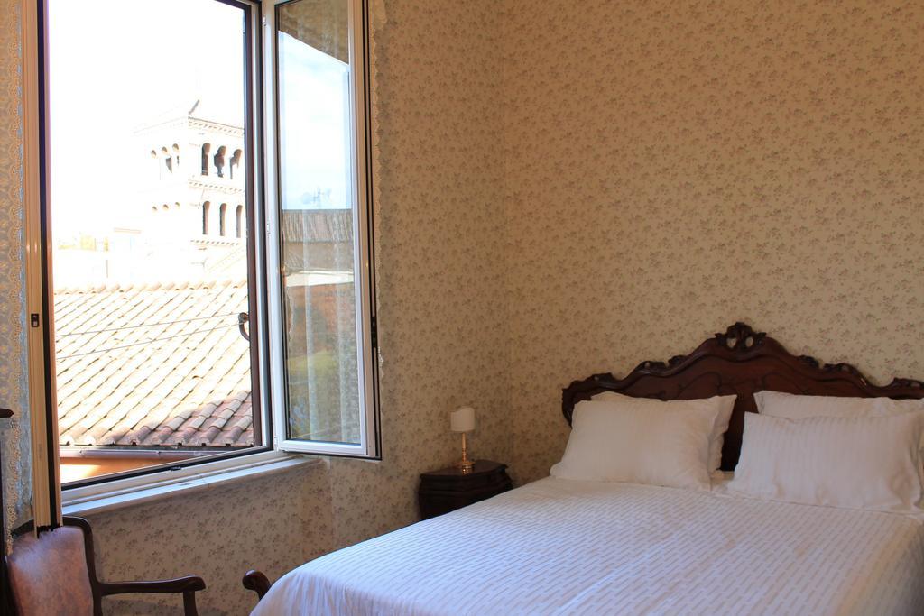 ローマ Domus Al Palatinoヴィラ 部屋 写真